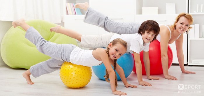 7-Tips-for-Busy-Mothers-to-Fit-In-Exercise-With-Your-Kids_ft.jpg